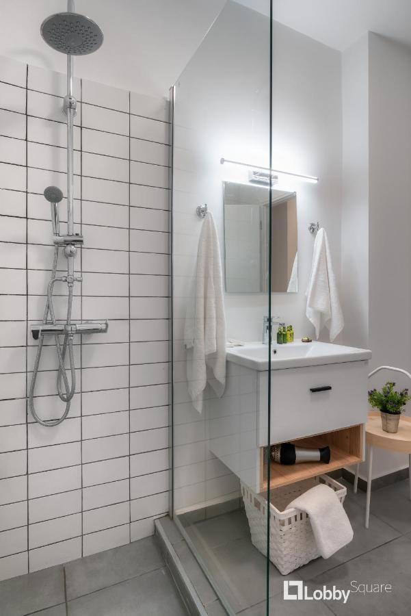 Aether Apartment By Lobbysquare Atenas Exterior foto